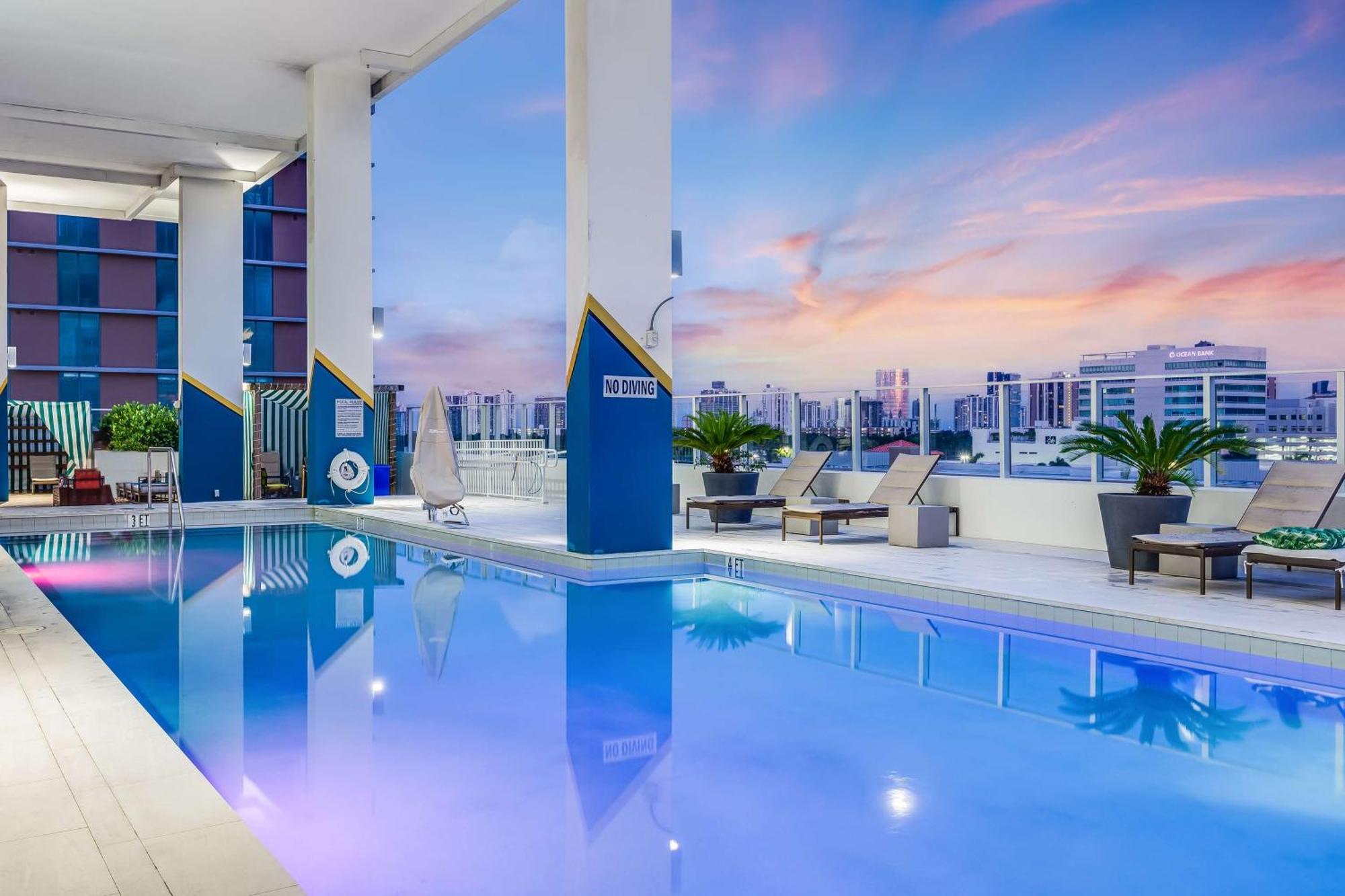 Serena Hotel Aventura Miami, Tapestry Collection By Hilton Exterior foto